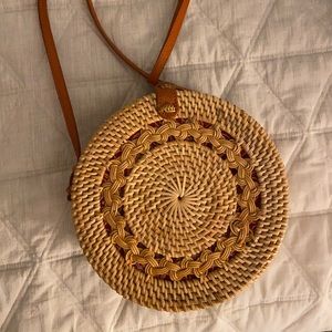 Round wicker rattan handbag